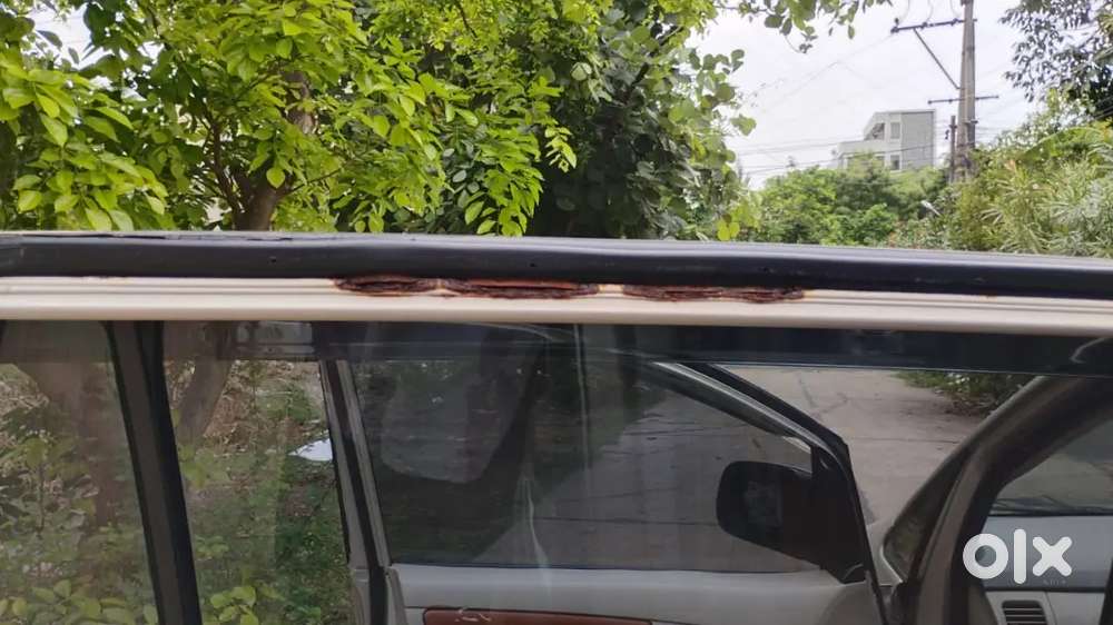 Toyota Innova 2013  Quter Tax