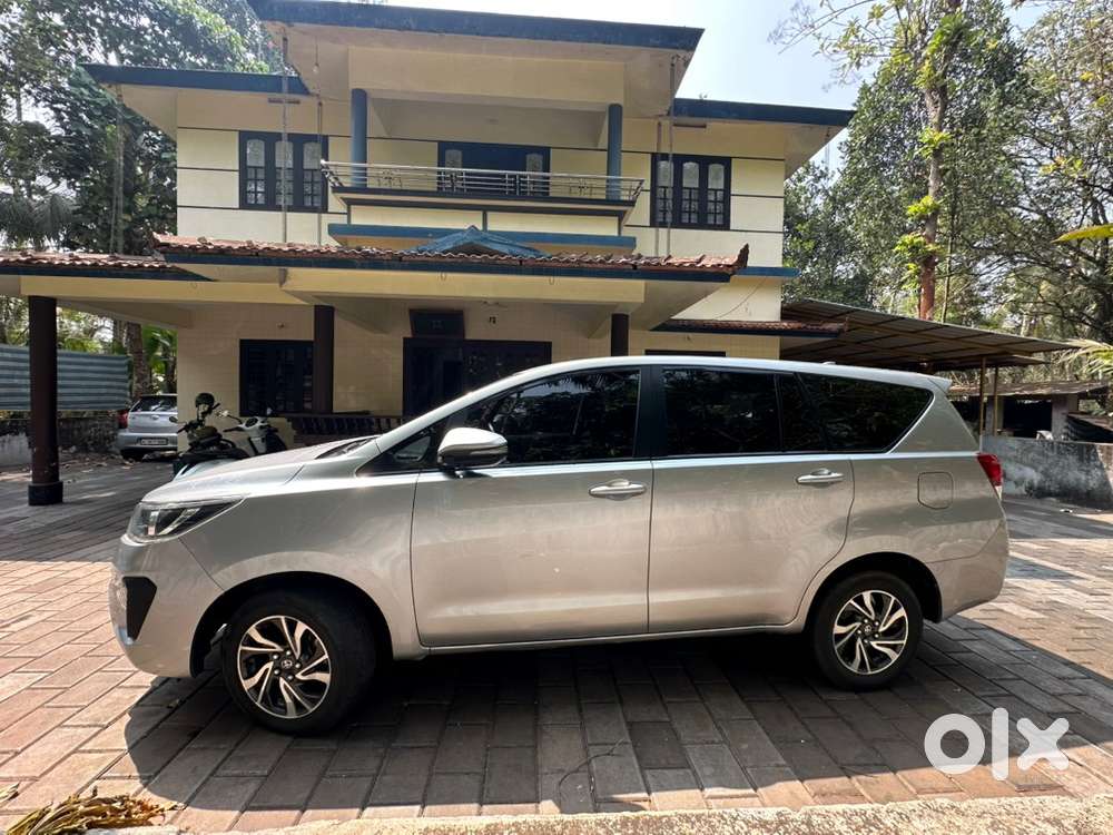 Toyota Innova Crysta 2021