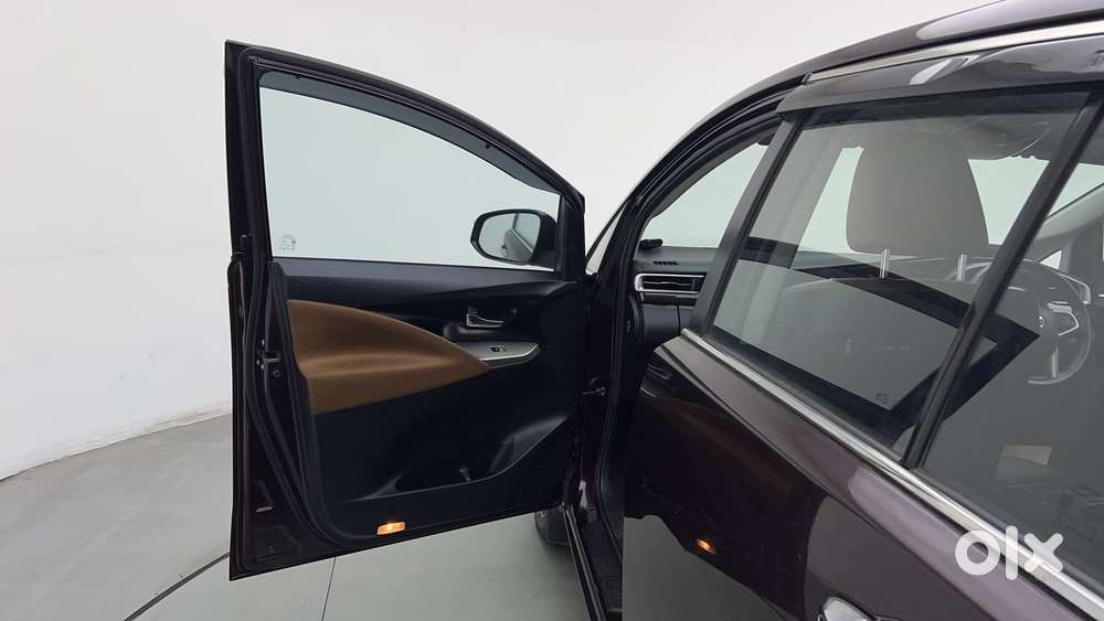 Toyota Innova Crysta [2020-ongoing] 2.7 Zx At 7 Str, 2022, Petrol
