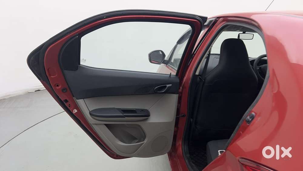 Tata Tiago 1.2 Revotron Xt, 2019, Petrol