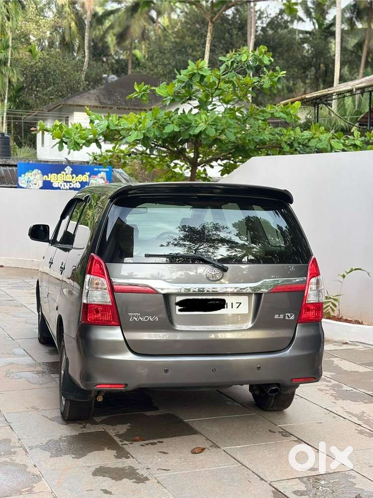 Toyota Innova 2010 Diesel 185000 Km Driven