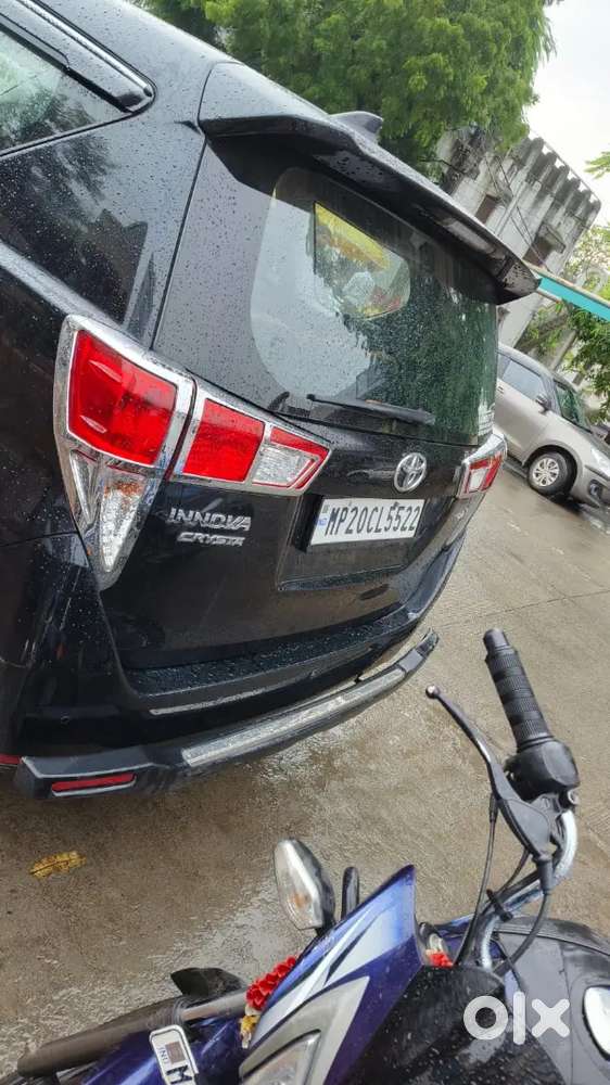 Toyota Innova Crysta 2021 Diesel 90000 Km Driven