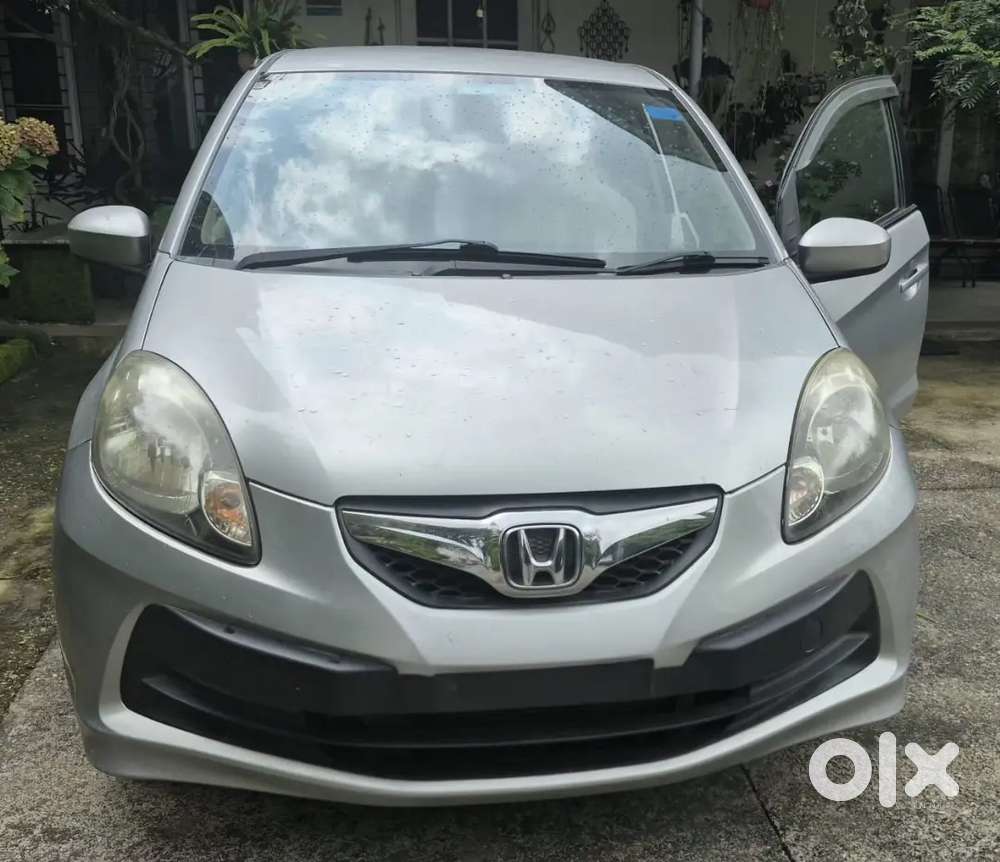 Honda Brio Mt Petrol 2014