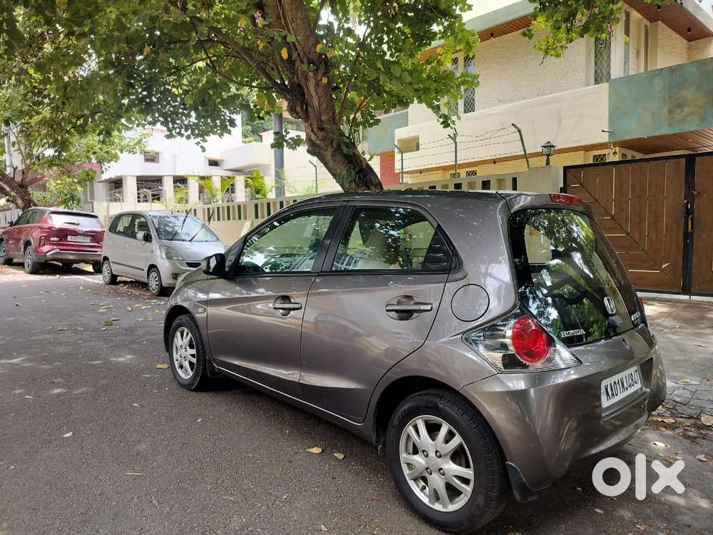 Honda Brio V Mt, 2012, Petrol