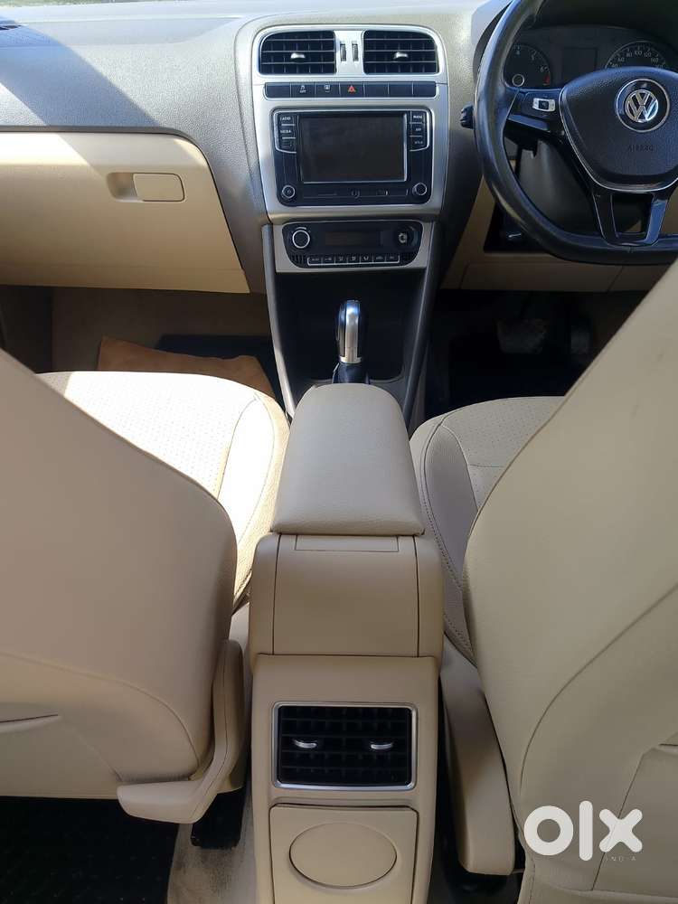 Volkswagen Vento 1.2 Tsi Highline Plus At, 2017, Petrol