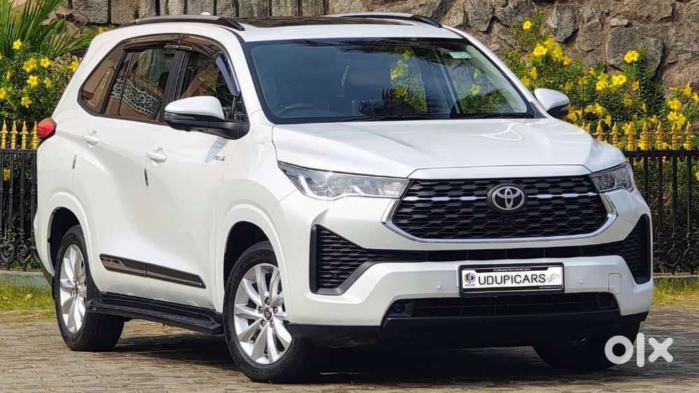 Toyota Innova Hycross 2.0 Vx (o) Hybrid 7 Str, 2024, Petrol