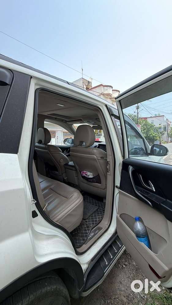 Mahindra Xuv W10 2015