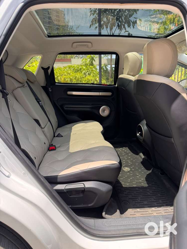 Mg Windsor Ev Essence, 2025, Electric