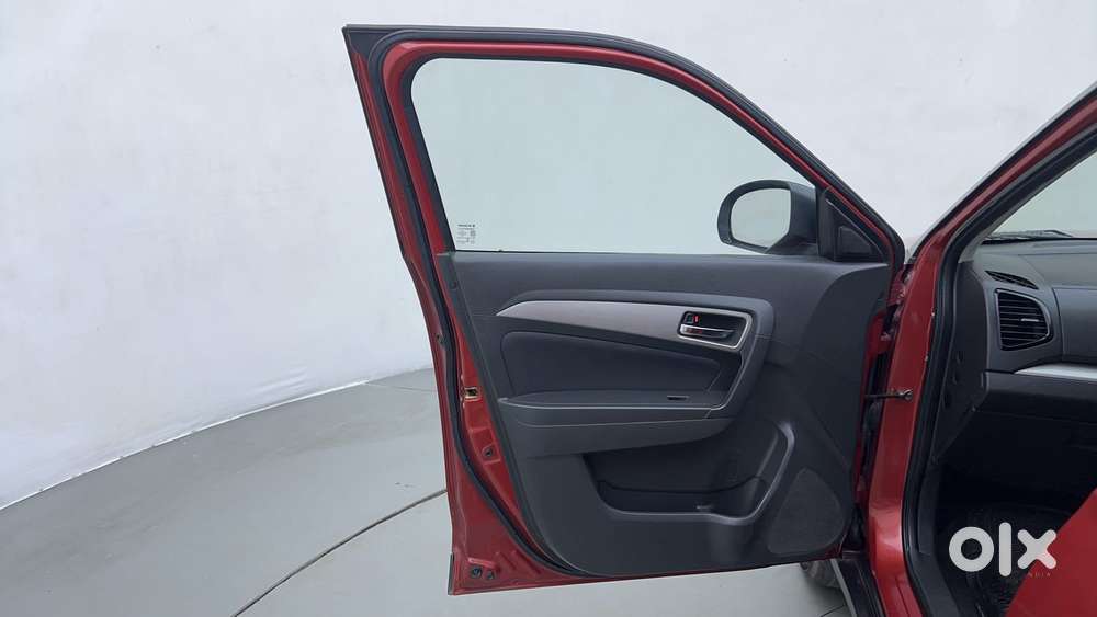 Maruti Suzuki Vitara Brezza Zdi+ Dual Tone Mt, 2016, Diesel