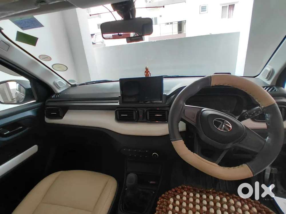 Tata Punch Pure Icng 2024(with All Accessories)