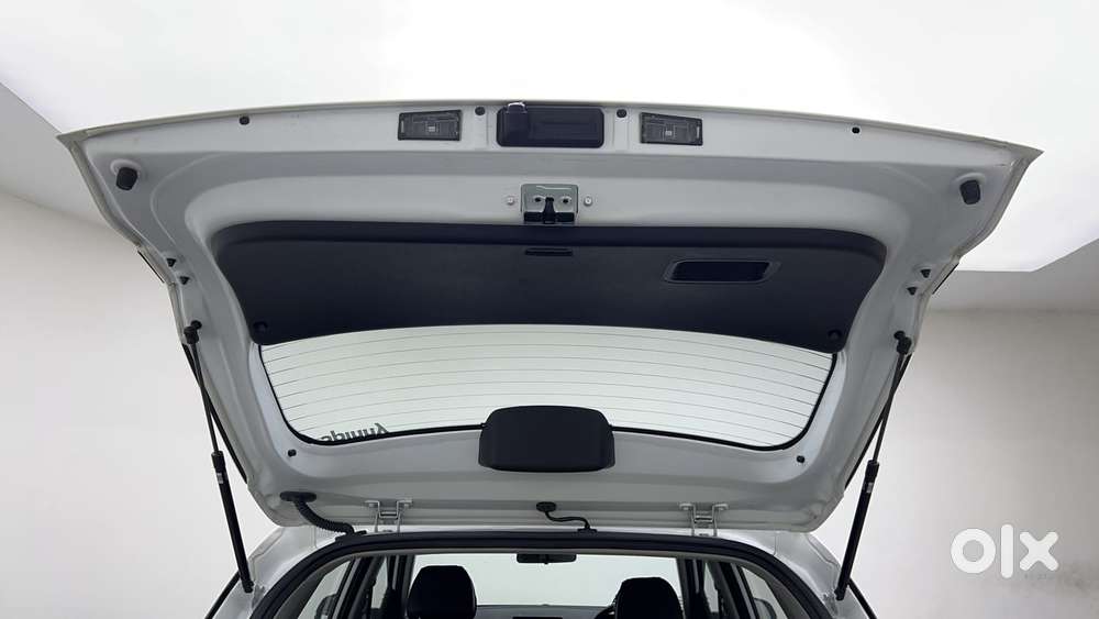 Hyundai Venue 1.0 S (o) Turbo Dct, 2023, Petrol