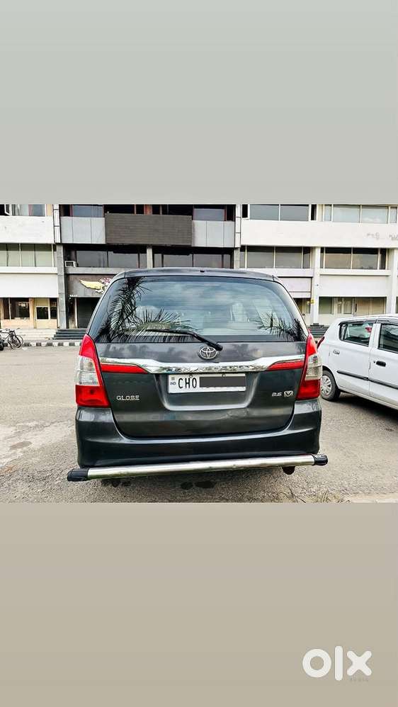 Toyota Innova 2.5 V 2015