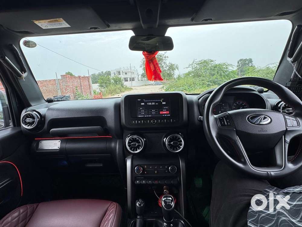 Mahindra Thar Petrol 2022