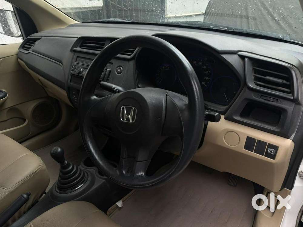 Honda Amaze 2017 Petrol 15500 Km Driven