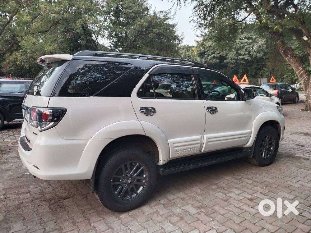 Toyota Fortuner 4x2 At 2.8 Diesel, 2015, Diesel