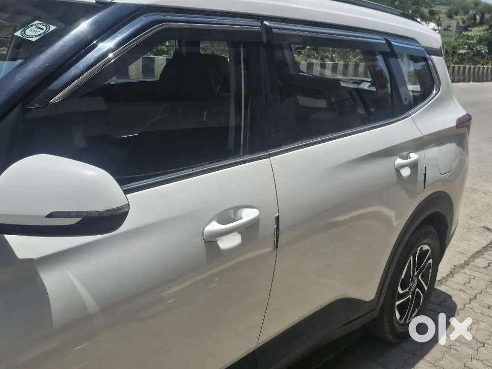 2022- Kia Carens Prestige Plus 7 Seater - Petrol- Manual- Fix Price
