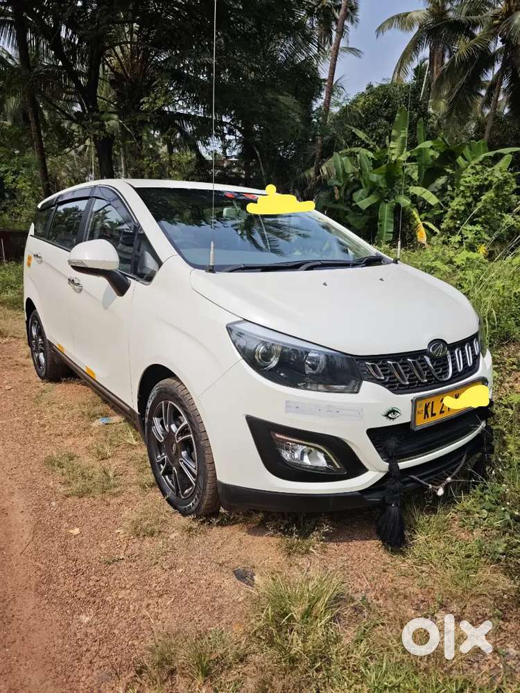 Mahindra Marazzo