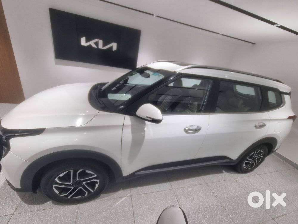 Kia Carens 1.5 Luxury Plus Turbo Dct, 2023, Petrol