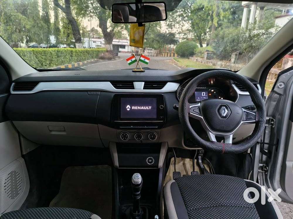 Renault Triber Rxz, 2021, Petrol