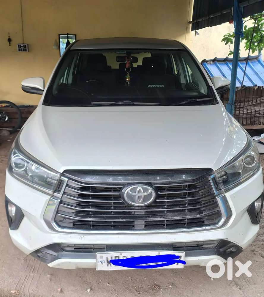 Toyota Innova Crysta 2017 Diesel 117000 Km Driven
