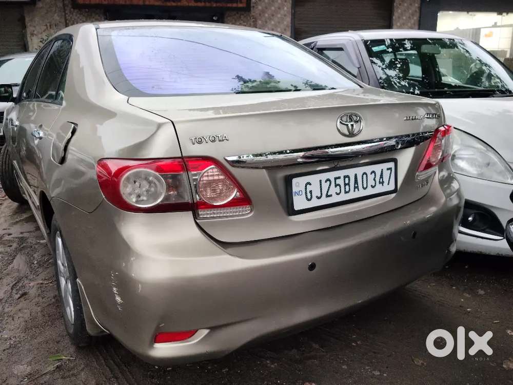 Toyota Corolla Altis 2012