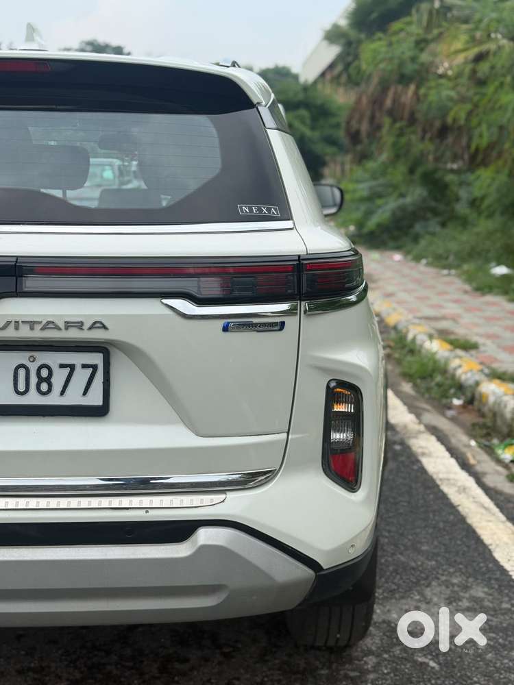Maruti Suzuki Grand Vitara 1.5 Zeta Smart Hybrid At, 2023, Petrol