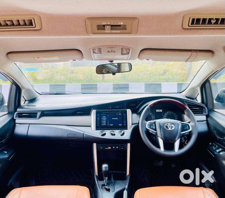 Toyota Innova Crysta 2.8 Gx At 8s, 2019, Diesel