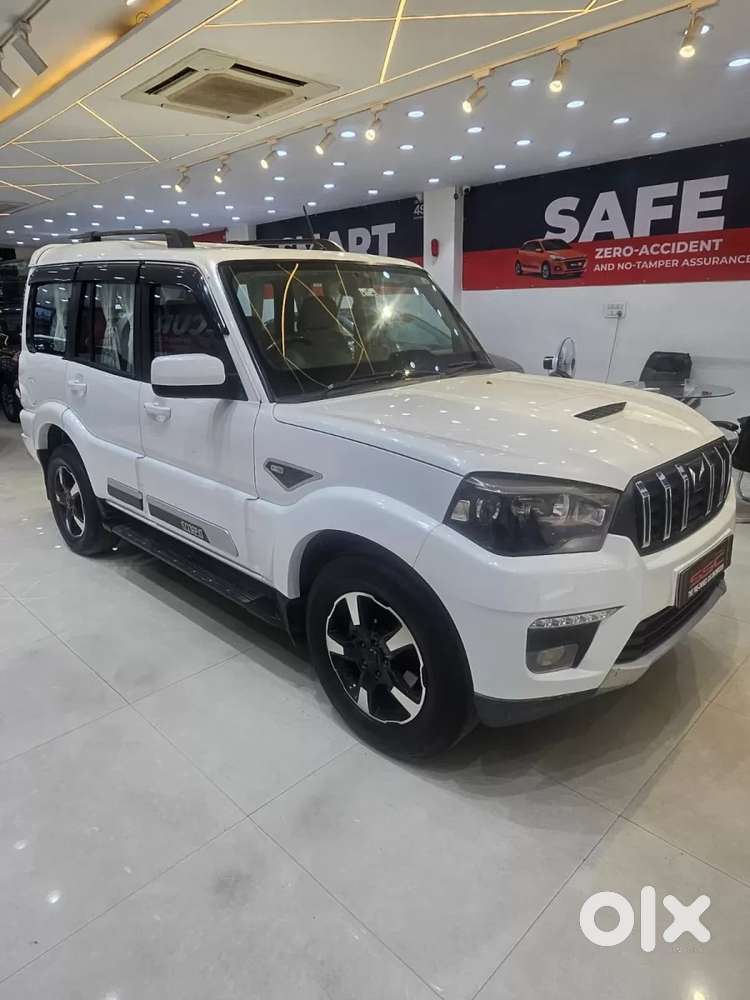 Mahindra Scorpio Classic, 2023, Diesel