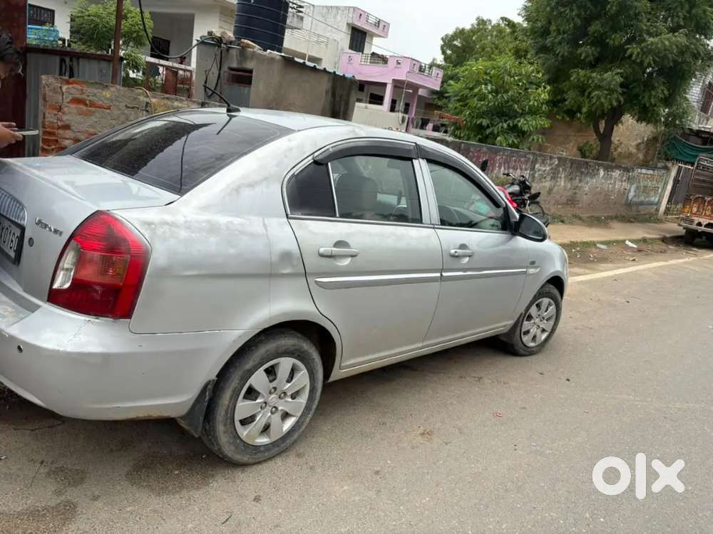 Hyundai Verna 2010 Petrol Well Maintained