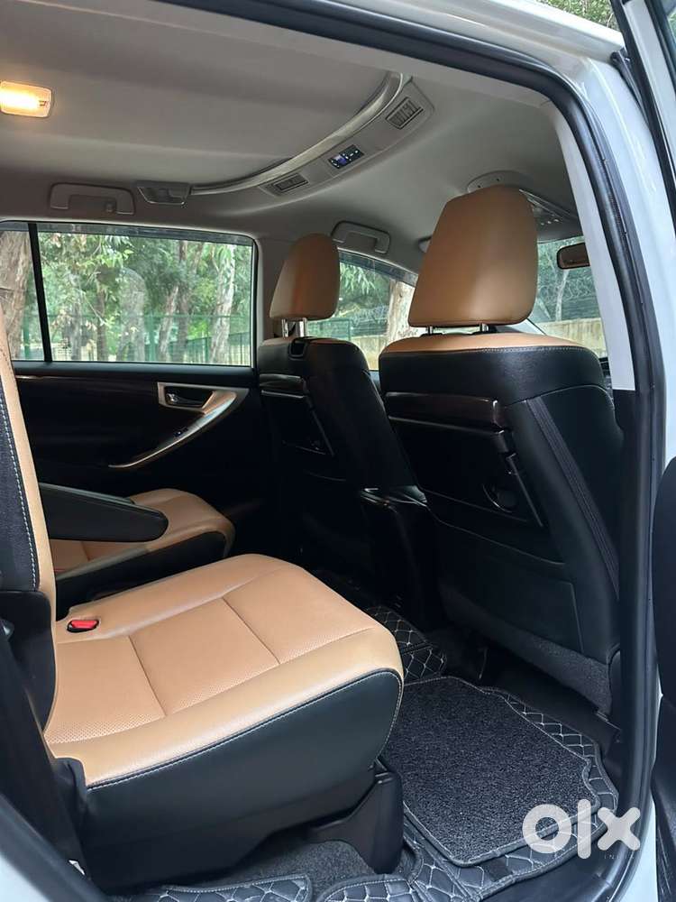 Toyota Innova Crysta [2020-ongoing] 2.4 Zx 7 Str, 2022, Diesel