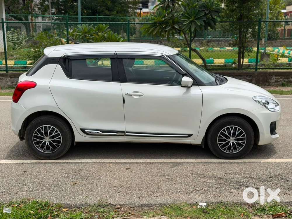  Maruti Suzuki Swift Vxi  2019  Petrol  Single Owner
