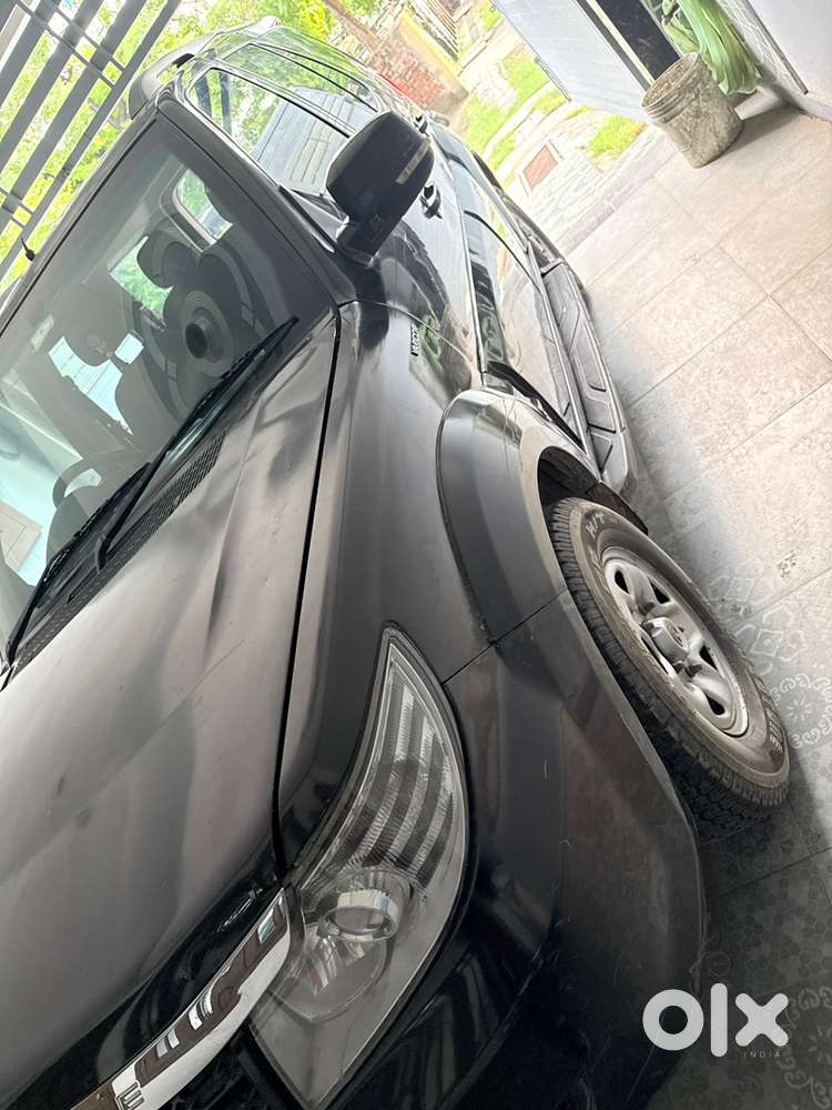 2016 Tata Safari Storme