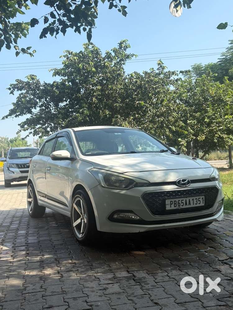 Hyundai I20 2015 Diesel 100000 Km Driven