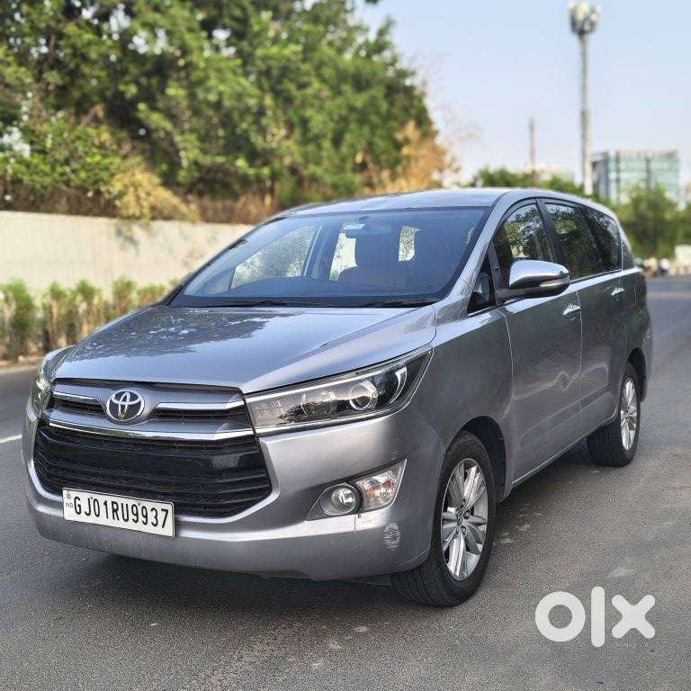 Toyota Innova Crysta 2.8z Automatic, 2016, Diesel