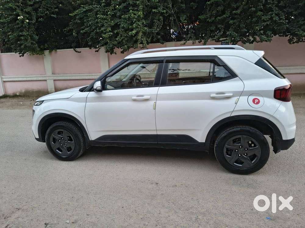 Hyundai Venue S Plus Mt 1.2 Kappa, 2021, Petrol