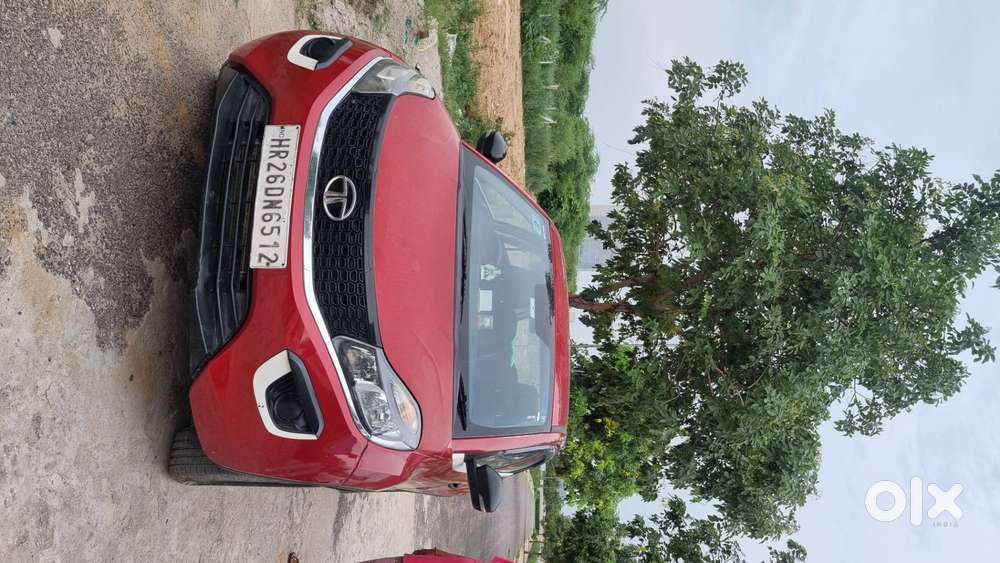 ​2018 Tata Nexon Xm Petrol  1st Owner  Low Kms  Well Maintained