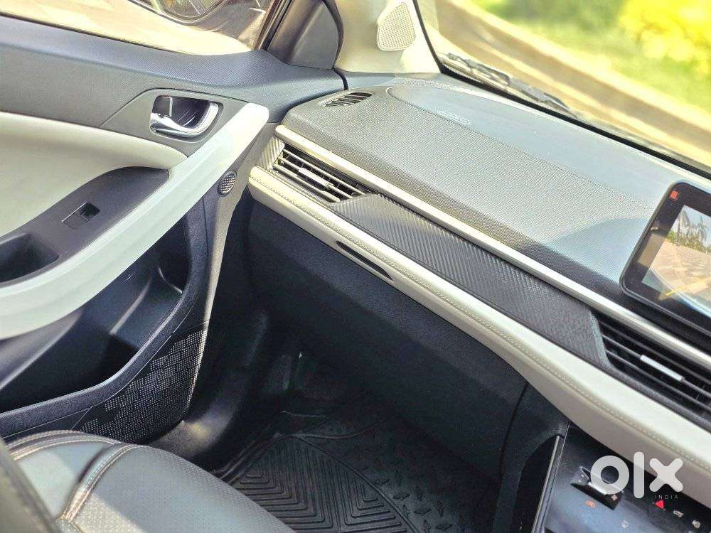 Tata Nexon Creative Plus 1.2 Revotron Petrol 6 Mt Dt, 2024, Petrol