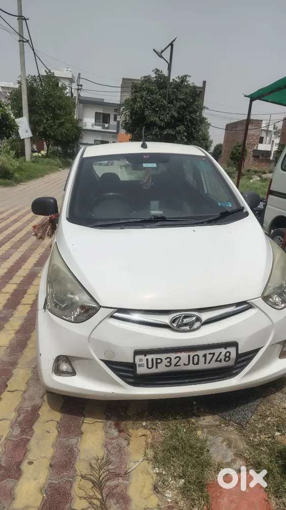 Hyundai Eon Era+ 2017 Petrol Manual Car