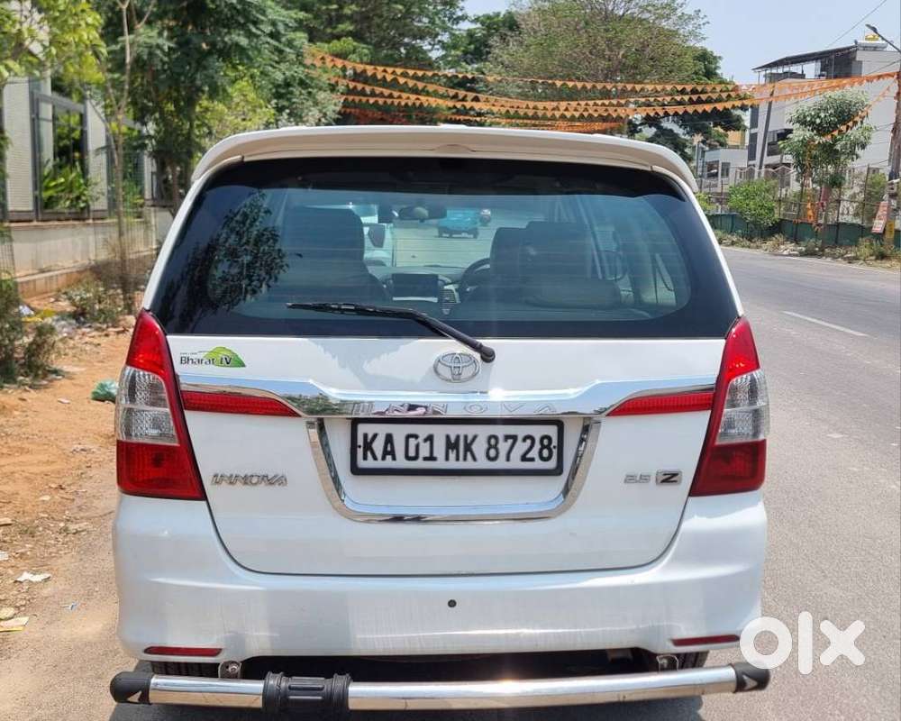 Toyota Innova 2.5 Zx 7 Str Bs-iv, 2014, Diesel