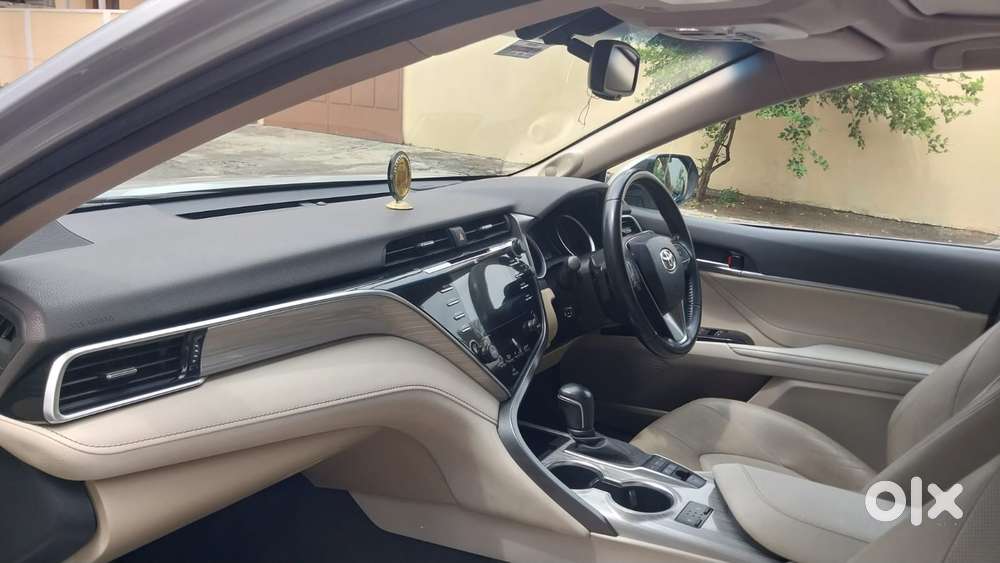 Toyota Camry Hybrid, 2019, Petrol