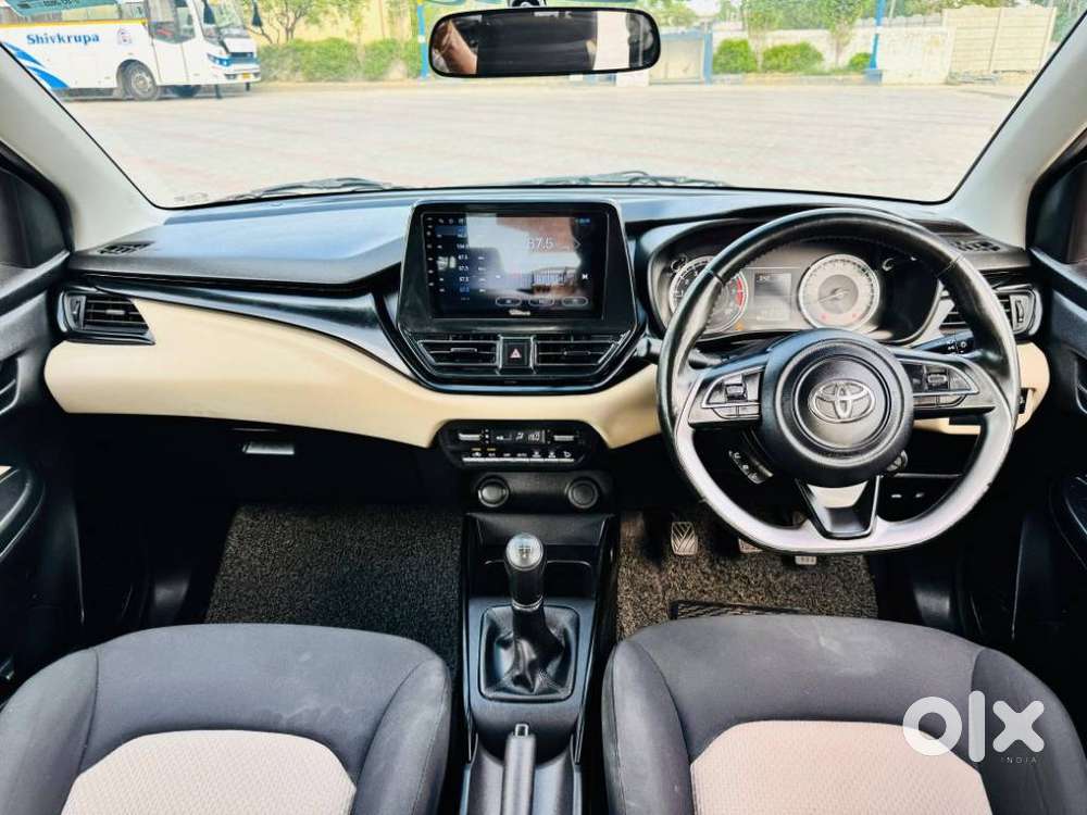 Toyota Glanza 1.2 E, 2023, Petrol