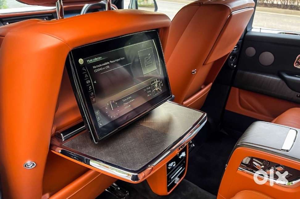 Rolls-royce Cullinan, 2022, Petrol