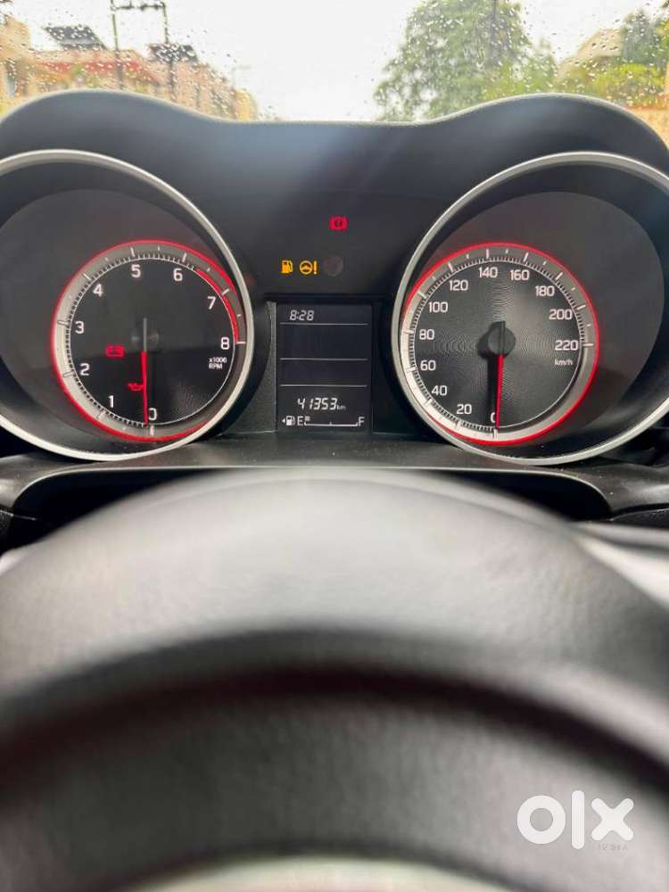 Maruti Suzuki Swift Vxi + Manual, 2021, Petrol