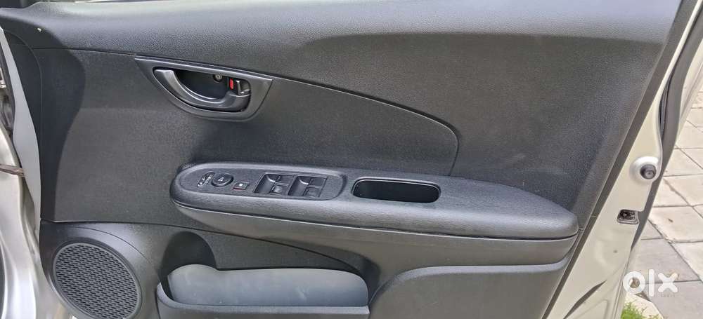 Honda Brio S Mt, 2015, Petrol