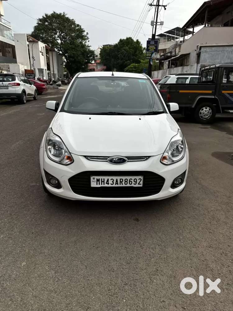 Ford Figo, 2015, Petrol