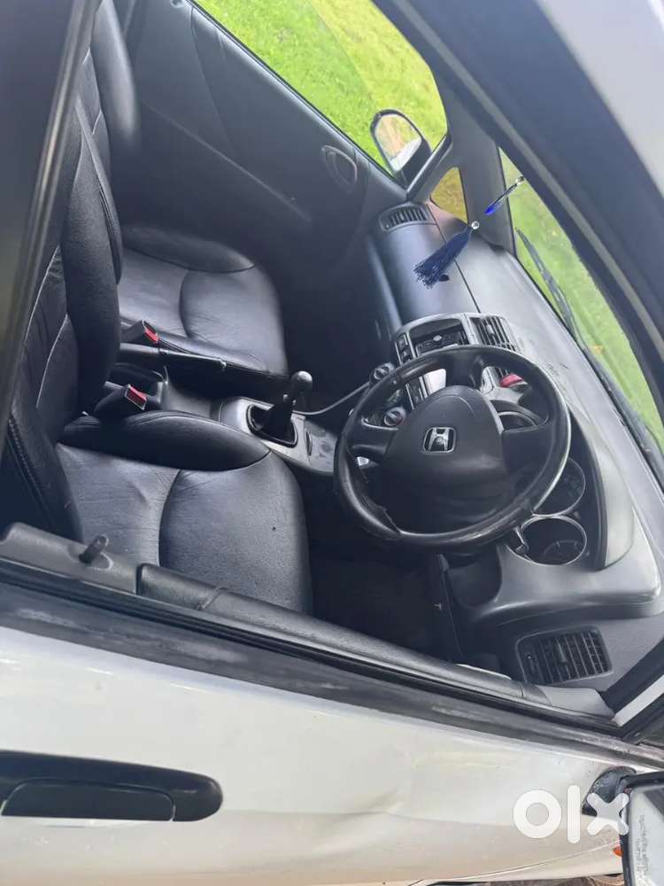 Good Condition Urgently Sale Single Hand Use
