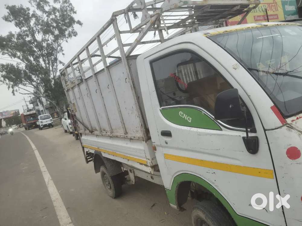 Tata S Gold