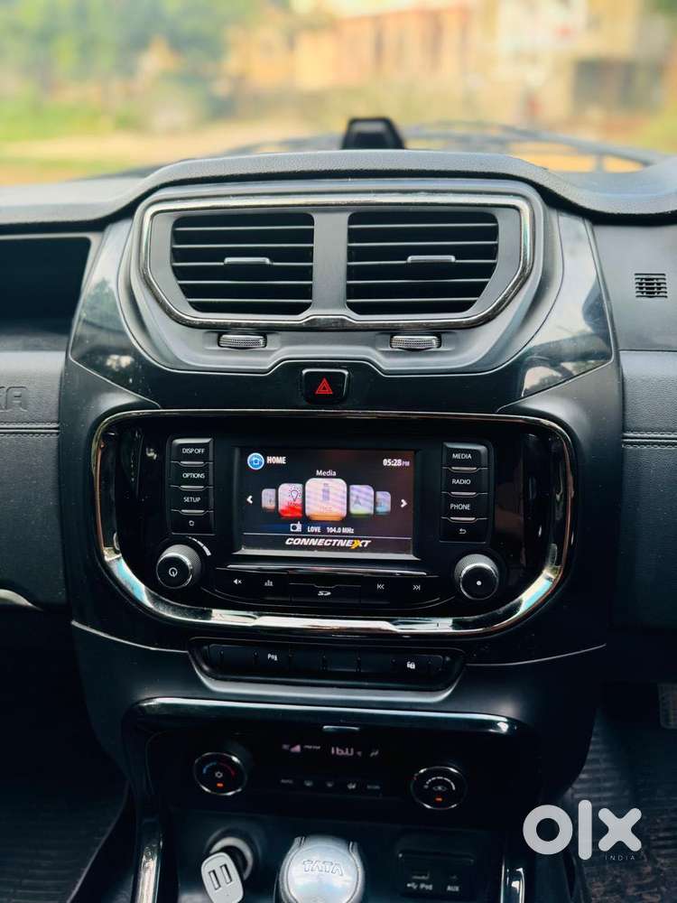 Tata Hexa Xta, 2018, Diesel