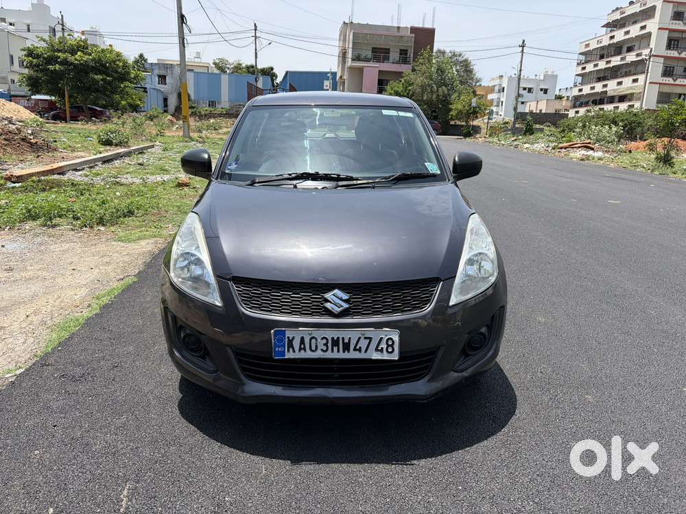 Maruti Suzuki Swift Lxi Optional-o, 2015, Petrol