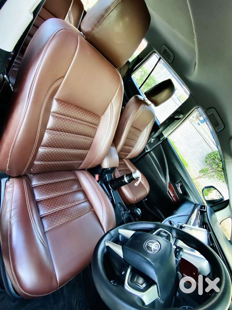 Toyota Innova Crysta [2020-ongoing] 2.4 Gx At 7 Str, 2021, Diesel